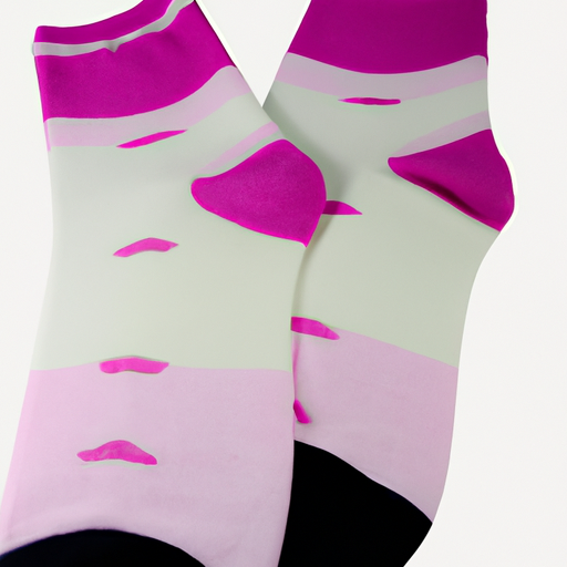 גרבי ספורט לנשים מספקות יכולת נשימה נוספת ומפחיתות את כמות החיכוך נגד העור